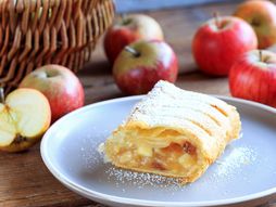 Štrudla s jabukama