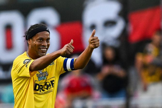 Ronaldinho Ronaldinjo Ronaldinho Ronaldinjo