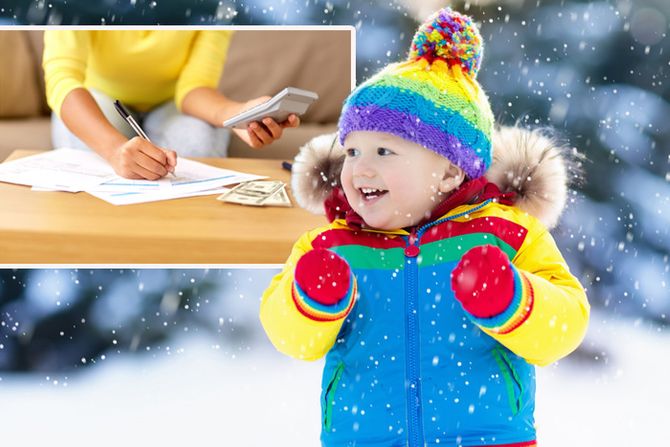 Rad od kuće  pare finansije žena kuća posao digitron , zima dete se igra sneg Rad od kuće  pare finansije žena kuća posao digitron , zima dete se igra sneg