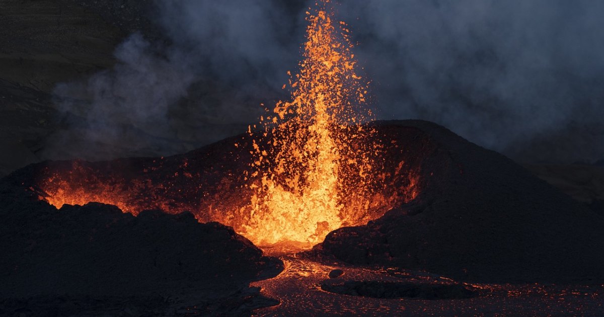 Ovaj region pogodila serija zemljotresa, krenuo haos: Eruptirao vulkan, naređena evakuacija stanovništva