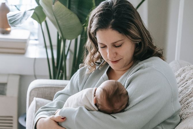 Porodica, beba, mama i beba Porodica, beba, mama i beba