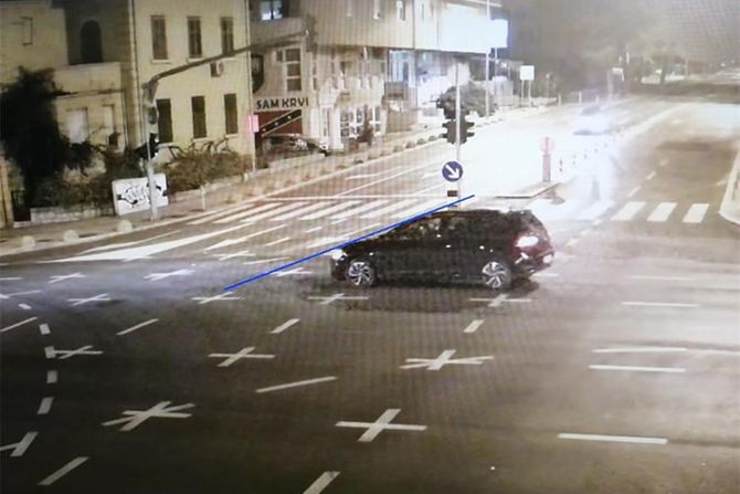 Vozač Golfa, namerno udario policajca i pobjegao, Split