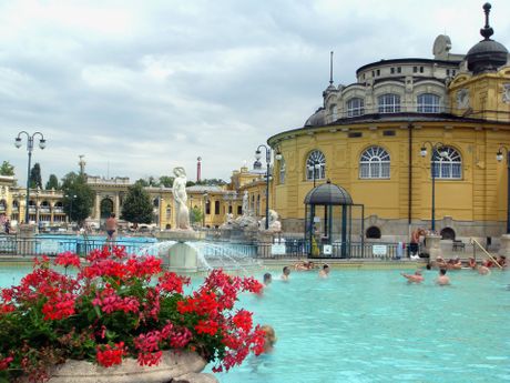 Banja Sečenji, Mađarska