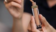Najveća dilema u šminkanju konačno rešena: Kada ide korektor, a kada puder