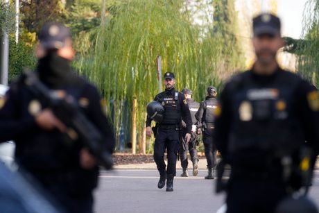 Španija španska policija pretnje bomba ukrajinska ambasada Madrid