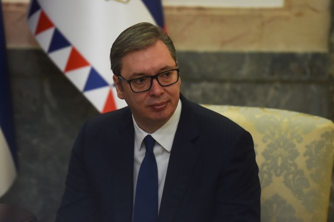 Aleksandar Vučić, Oliver Varheji