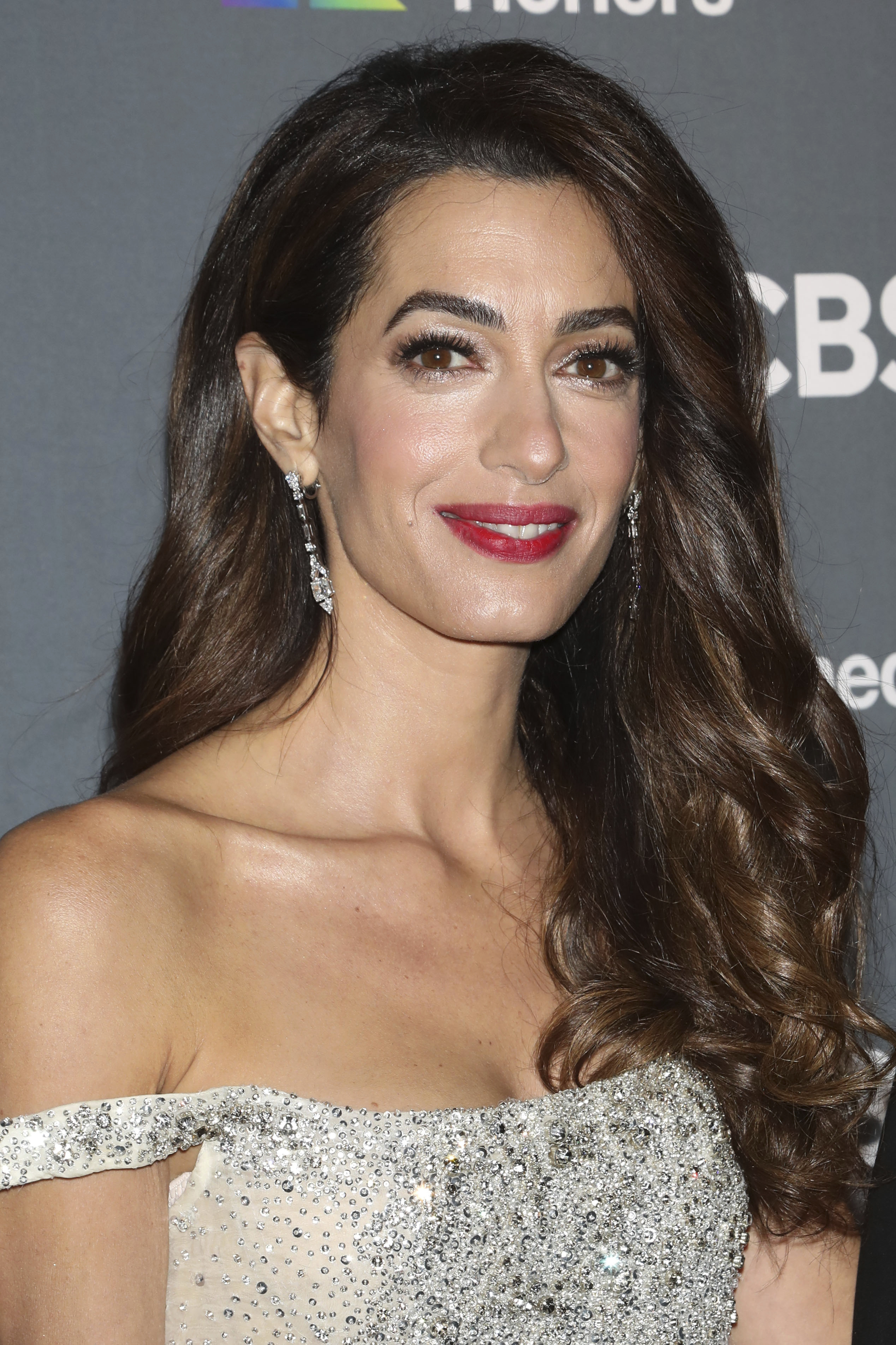 Amal Kluni pokazala trik sa leopard printom koji menja način na koji ga nosimo - dovoljan je jedan detalj