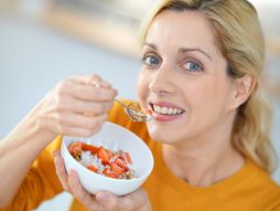 žena, dijeta, ishrana, zdrava hrana, mršavljenje, višak kilograma