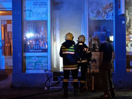 Požar u prodavnici hemije u Novom Sadu