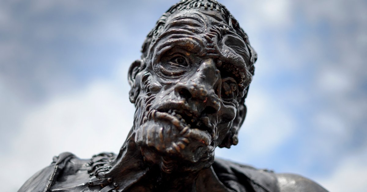 Statua Frankenštajnovog čudovišta u Ženevi - Telegraf.rs