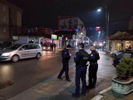 Kosovo Kosovska Mitrovica policija policajci specijalci