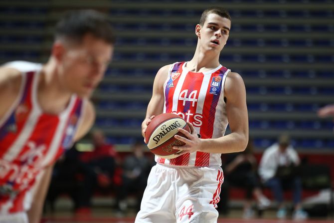 KK Crvena zvezda - KK Mornar Nikola Topić