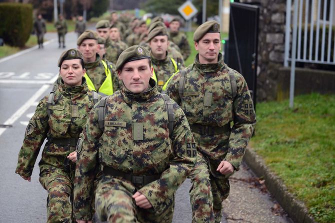 Kadeti završne godine Vojne akademije izveli kondicioni marš  General Jovan Mišković