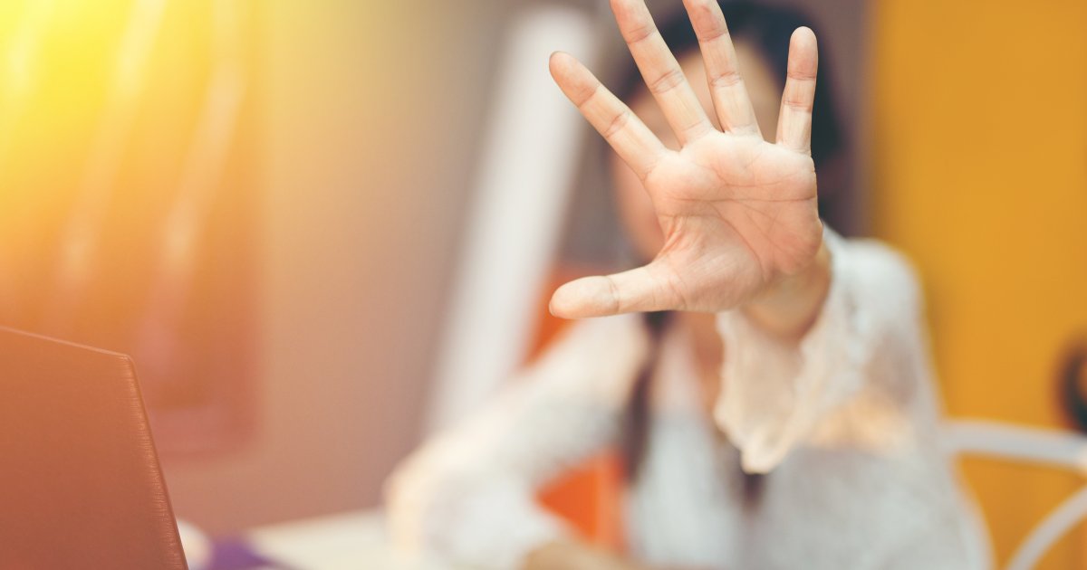 Ko štiti žrtve, ako nasilnike? Istraživanje otkrilo dramatičnu razliku između muških i ženskih šefova