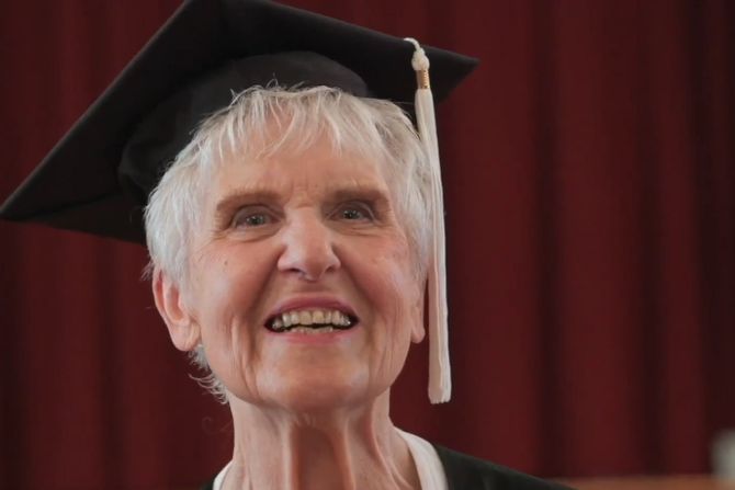 Joyce DeFauw