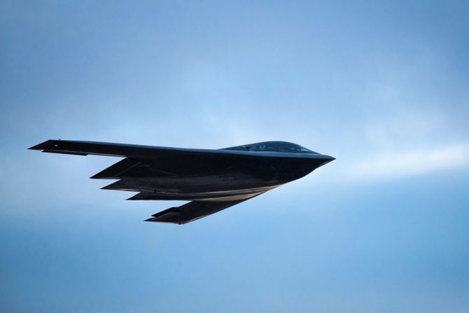 B-2 Spirit, Američki strateški bombarder B-2 Spirt B-2 Spirit, Američki strateški bombarder B-2 Spirt