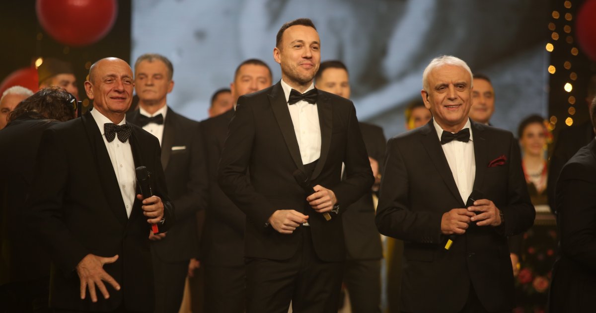 Pevač pobegao iz škole da bi otišao na audiciju za "Zvezde Granda", pa pobedio: "Nisam rekao roditeljima"