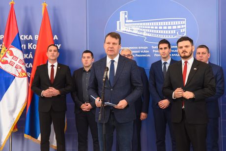 Predstavnicima lokalnih samouprava u AP Vojvodini danas su uručeni ugovori Igor Mirović