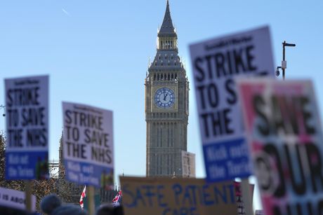 Štrajk medicinskih sestara Britanija Engleska, Štrajk u Britaniji