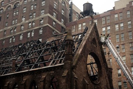 Njujork izgorela crkva Svetog Save požar