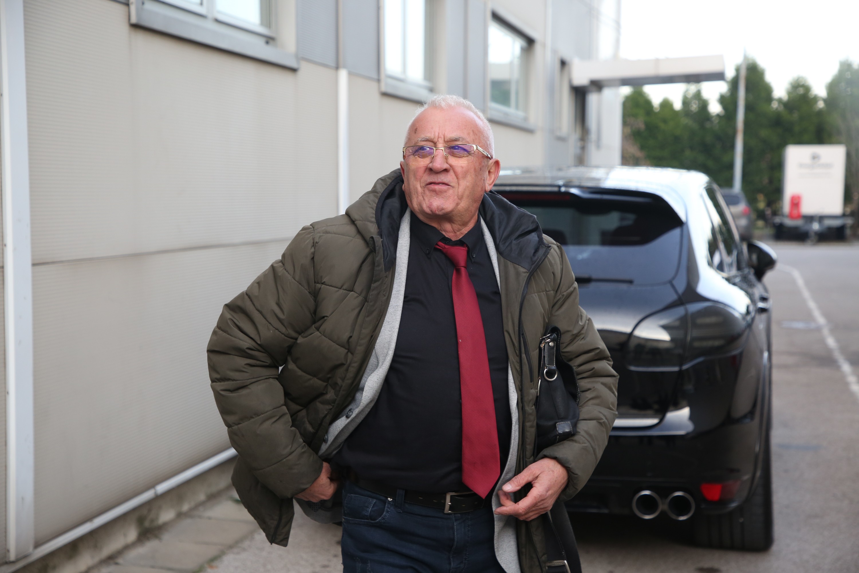 Naš pevač odbio da peva na tezgi za 100.000 evra: Imao je svoj razlog, kolega ga raskrinkao "To je budala"