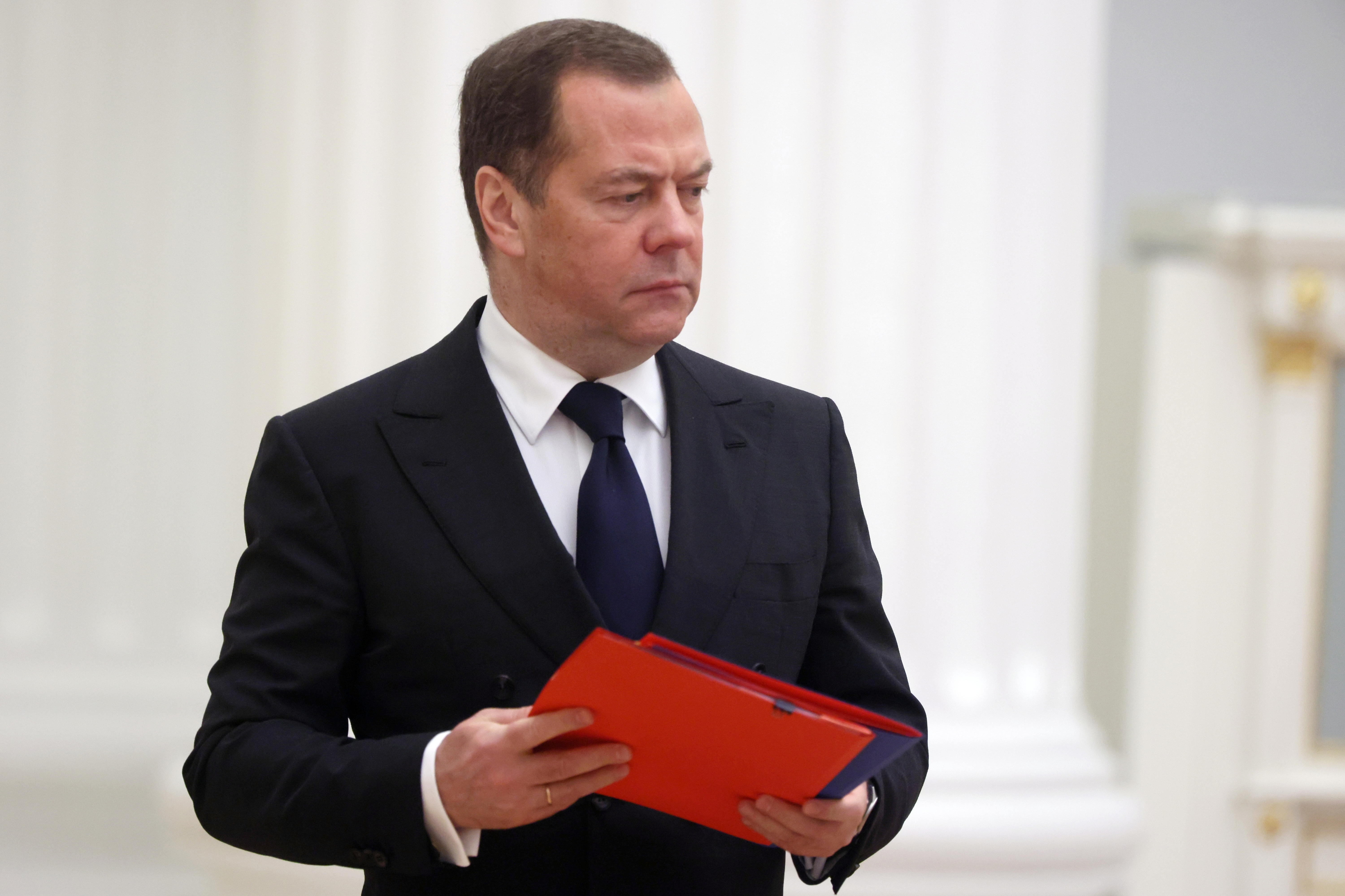 Medvedev objavio AI video sa likovima evropskih lidera povodom Dana Rusije