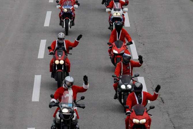 deda mrazovi, bicikli, deca, praznici, deda mrazovi, bicikli, deca, praznici,