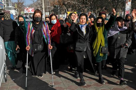 Protest žena u Kabulu zbog zabrane studiranja