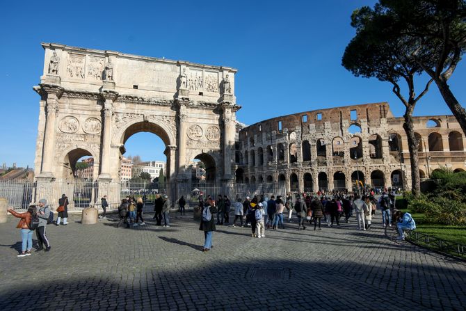 Koloseum, Colosseo