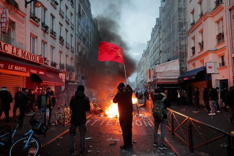 Policija, Francuska, pucnjava, protest