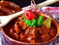 perkelt, mađarski gulaš