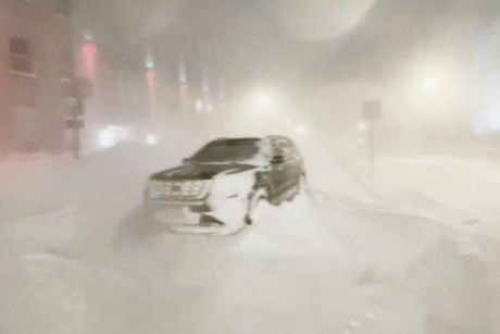 Zimska oluja sneg mećava SAD Kanada