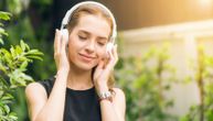 Srpski lekar objasnio: Evo da li slušanje glasne muzike preko slušalica može da oštetiti sluh