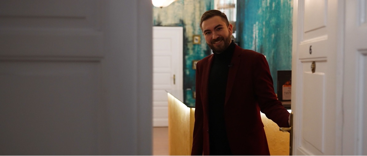 Filip Karlo Dimitrijević, AvantGarde - Ona.rs