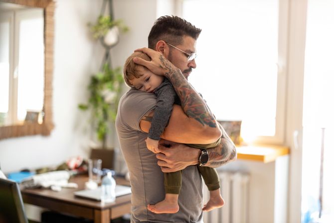 Nošenje bebe, uspavljivanje bebe Nošenje bebe, uspavljivanje bebe