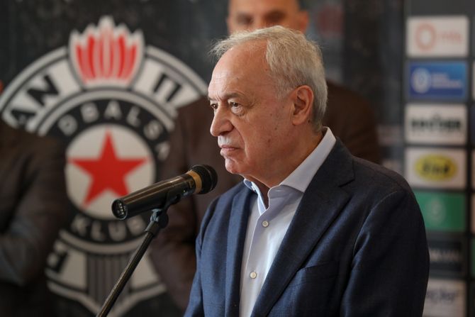 Milorad Vučelić Milorad Vučelić