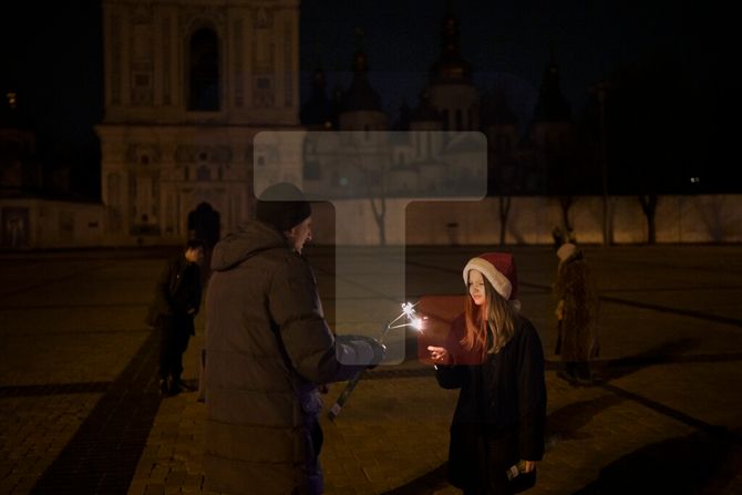 Devojčica u Ukrajini, doček Nove godine