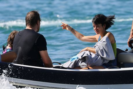 Lily Allen, Lili Alen Lily Allen, Lili Alen