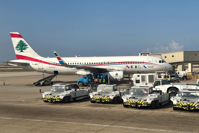 Bejrut avion aerodrom zalutali meci