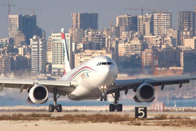 Bejrut avion aerodrom zalutali meci