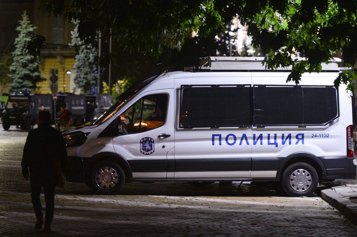"Boj" u bugarskom naselju! Nećete verovati koliko ljudi je učestvovalo u makljaži, čulo se i pucanje iz puške