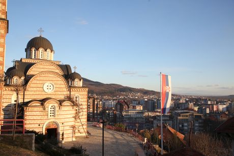 Paljenje badnjaka, Kosovska Mitrovica