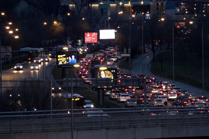 Gužve na mostu Gazela