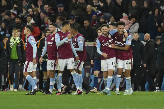 FK Aston Villa - FK Leeds