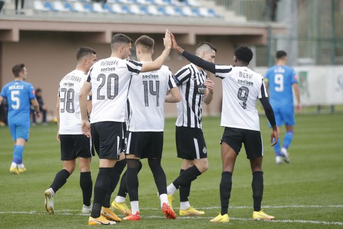 FK Partizan - FK Universitatea