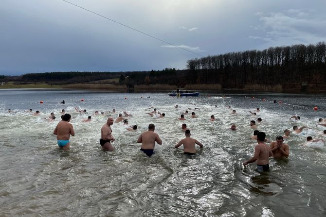 Kragujevac, plivanje za časni krst