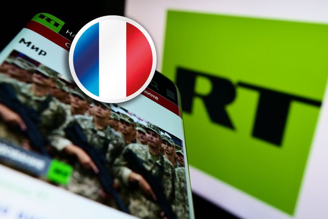 RT Russia Today francuska zastava RT Russia Today francuska zastava