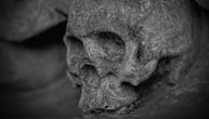 Skeleti farmera pronađeni u grobnici – bez lobanja