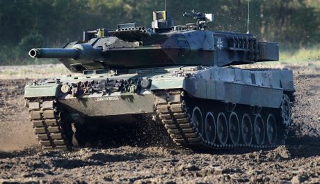 Leopard tenk 2 oružje