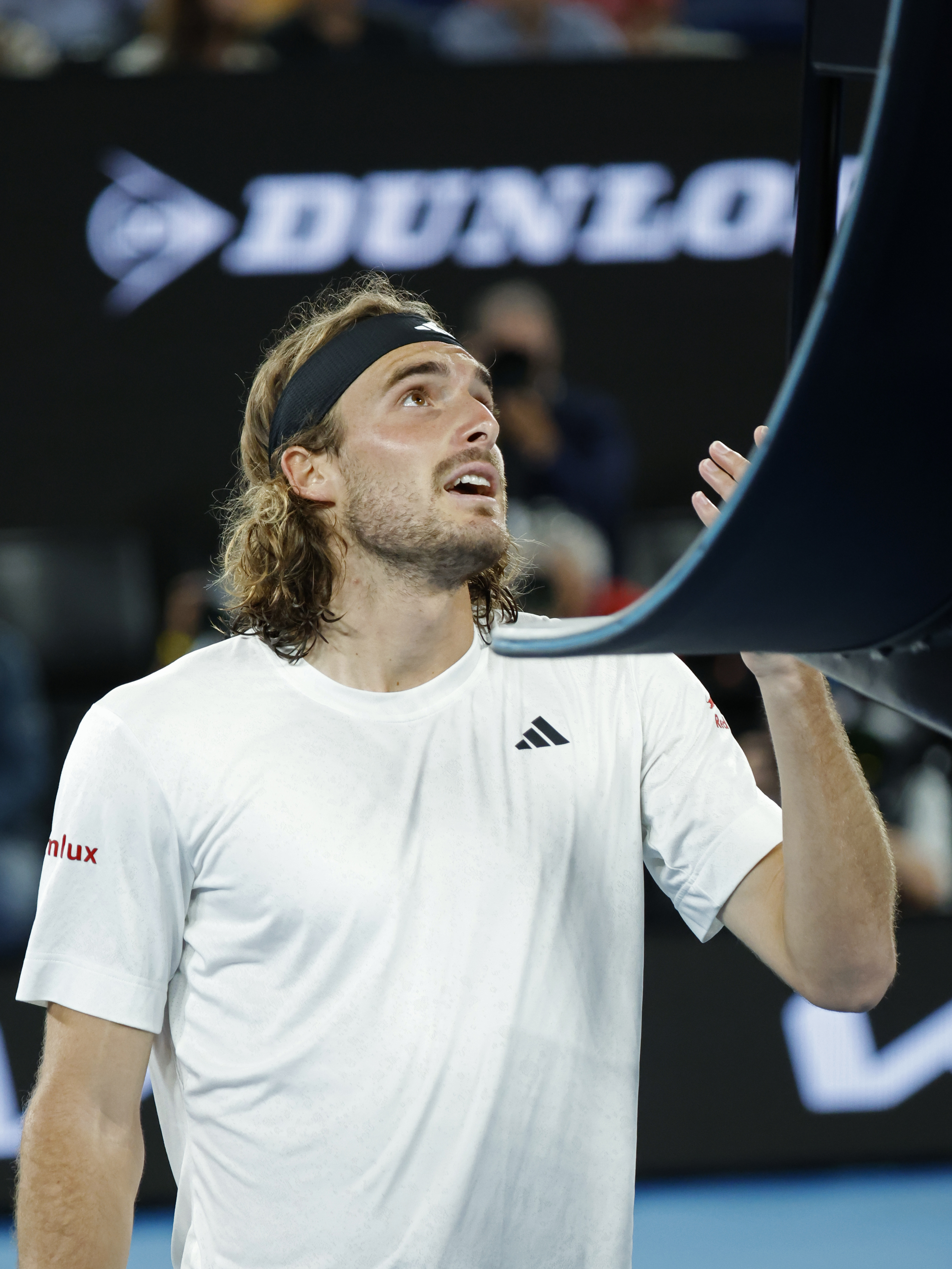 "Trebalo bi da vas bude sramota": Cicipas udario na organizatora u Majamiju, ovo mu je smetalo tokom meča